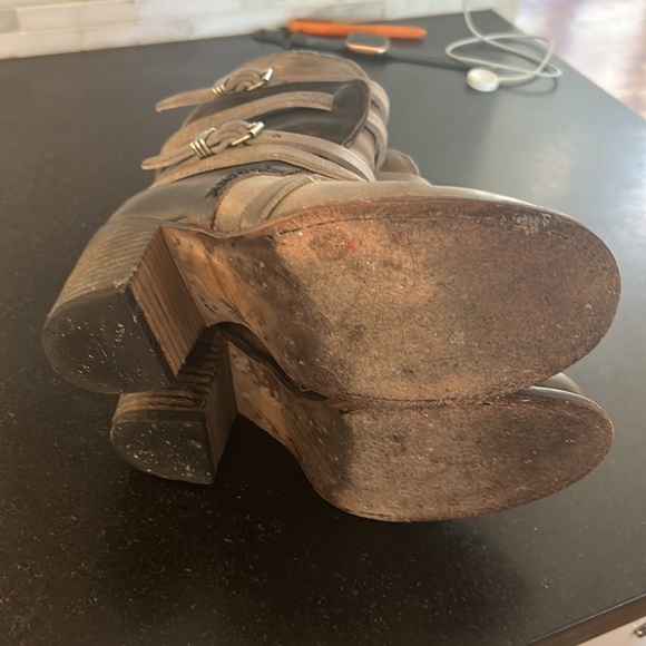 Beautiful boot worn once - Picture 5 of 5